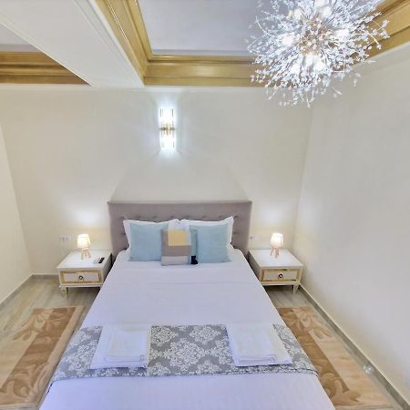 Laroka House Luxury Apartment City Center Universitate Boekarest Buitenkant foto