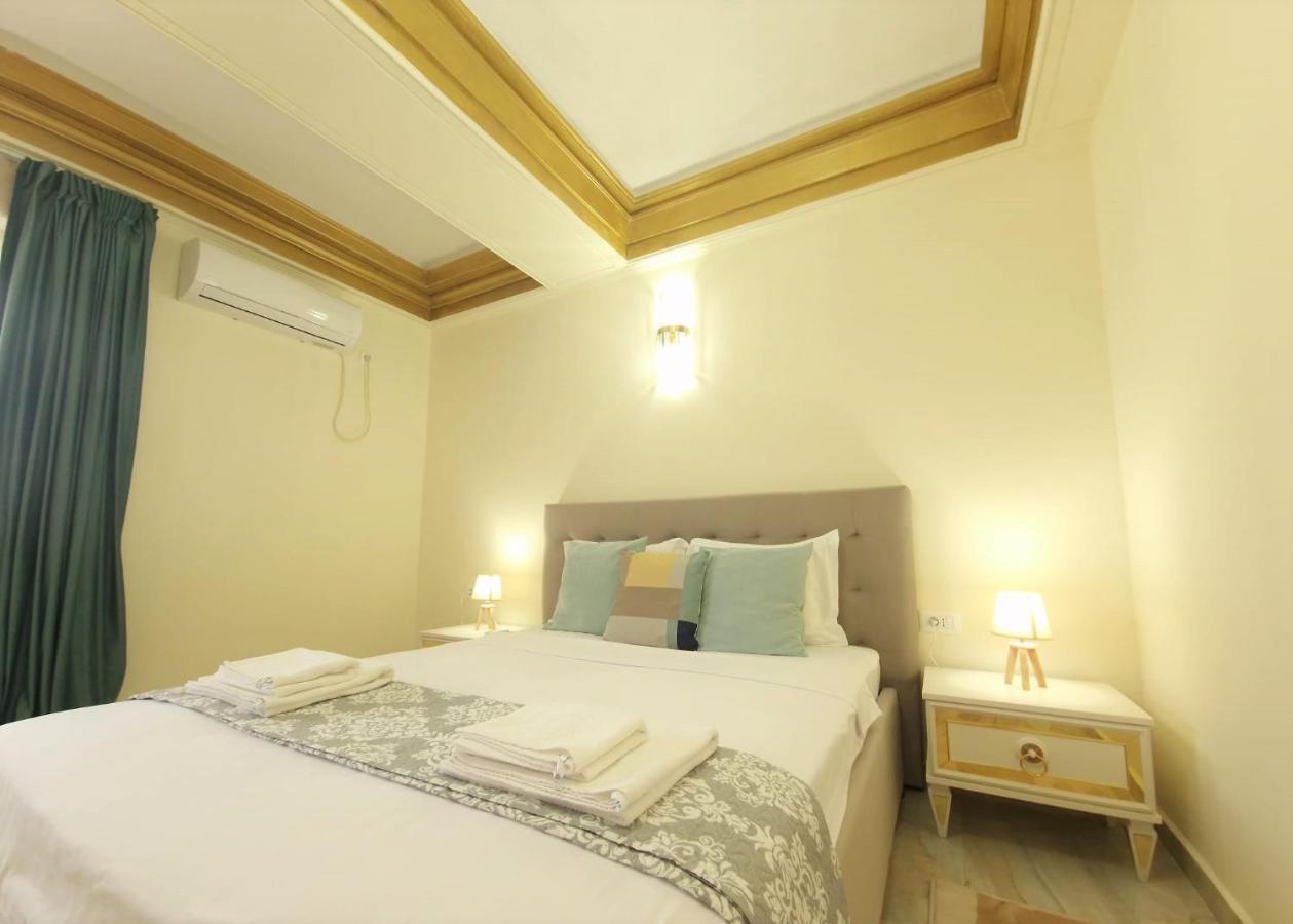 Laroka House Luxury Apartment City Center Universitate Boekarest Buitenkant foto