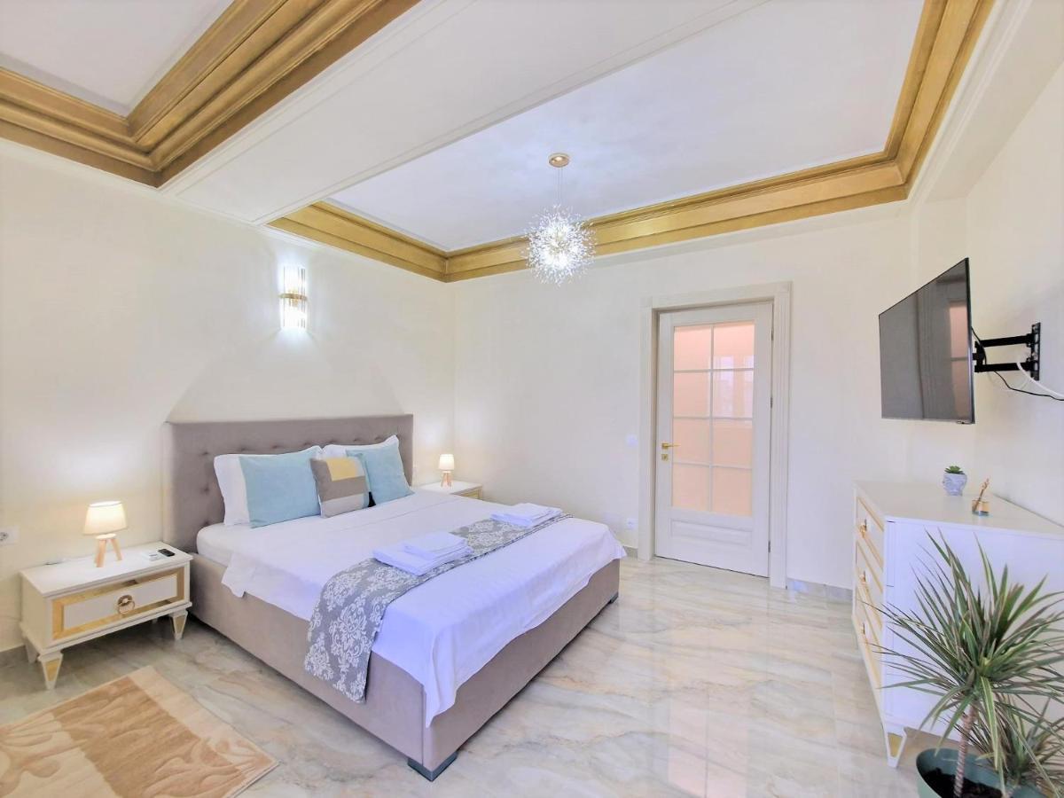 Laroka House Luxury Apartment City Center Universitate Boekarest Buitenkant foto
