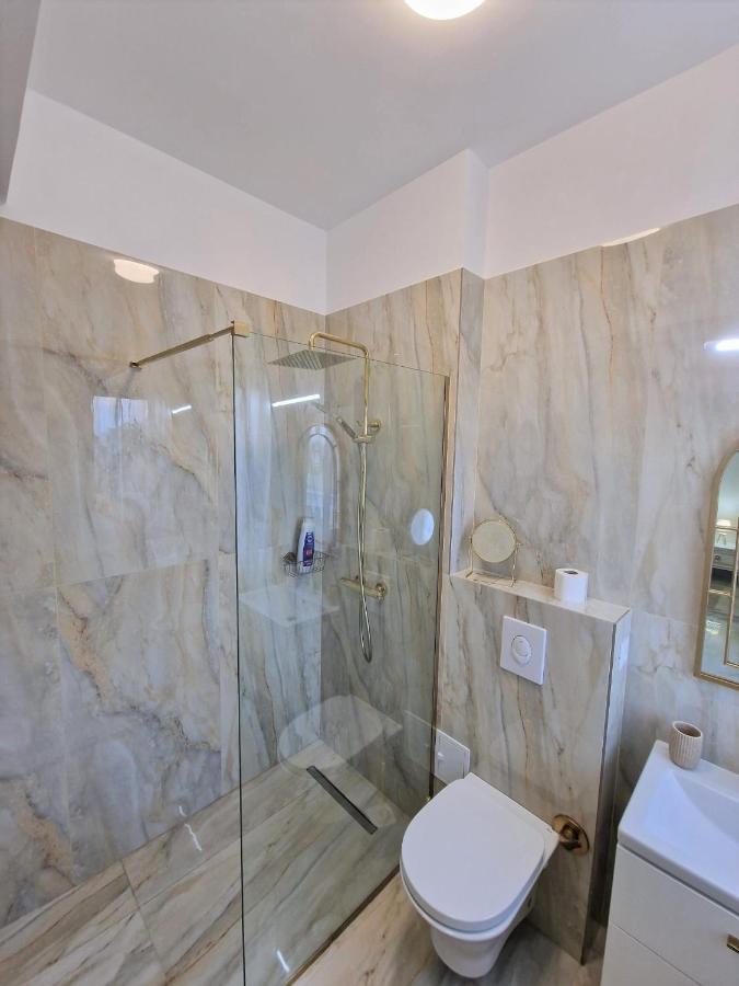 Laroka House Luxury Apartment City Center Universitate Boekarest Buitenkant foto