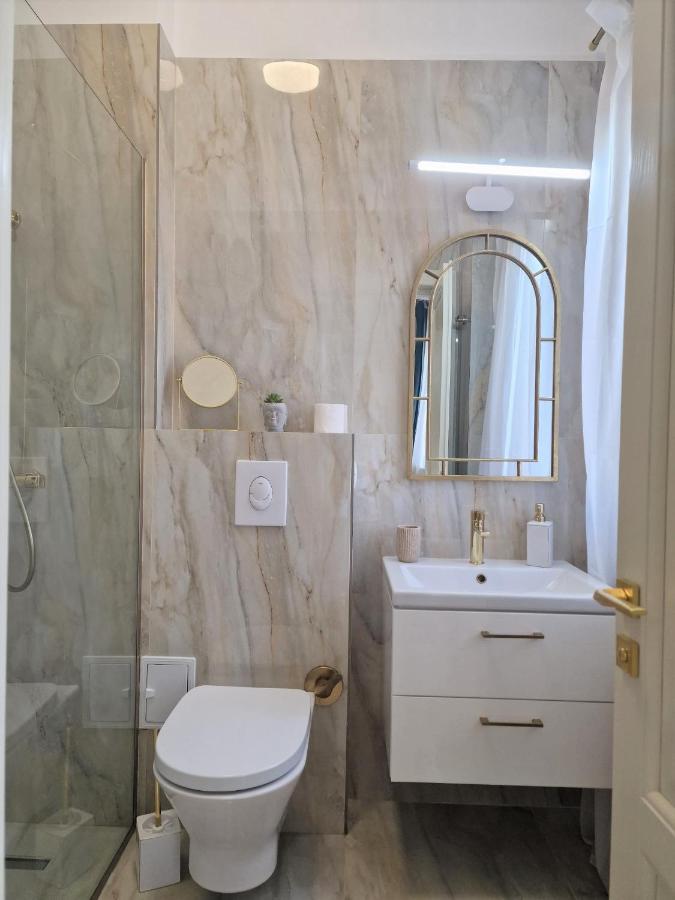 Laroka House Luxury Apartment City Center Universitate Boekarest Buitenkant foto