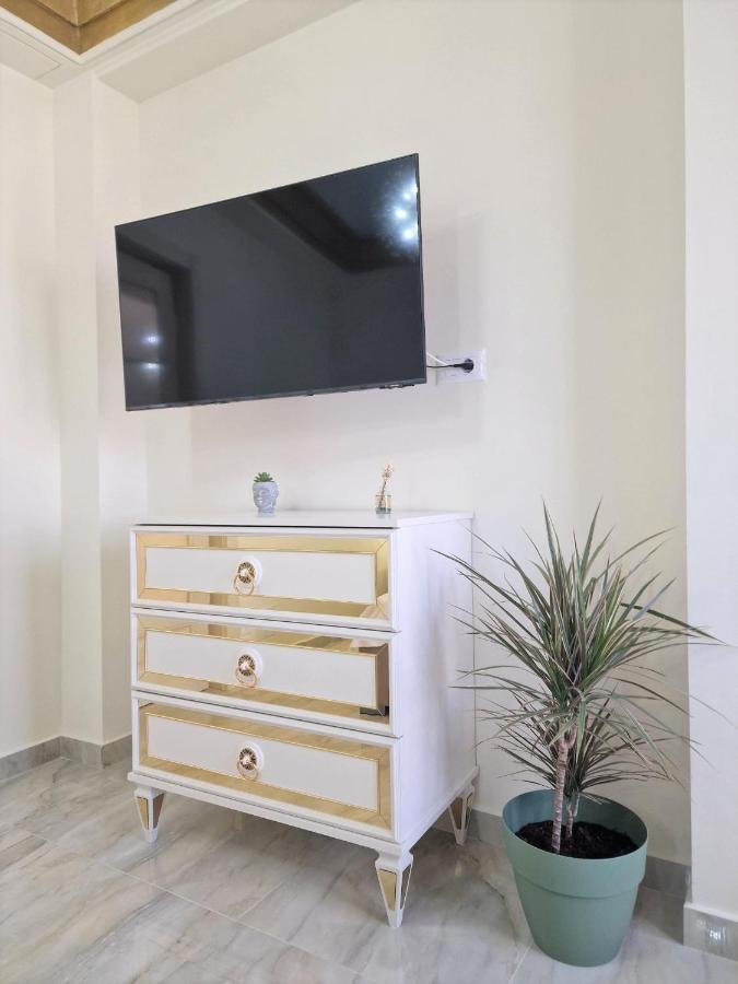 Laroka House Luxury Apartment City Center Universitate Boekarest Buitenkant foto