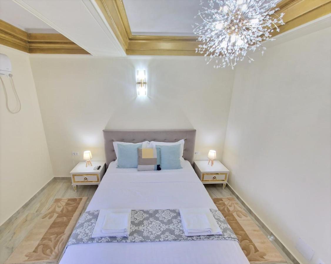 Laroka House Luxury Apartment City Center Universitate Boekarest Buitenkant foto